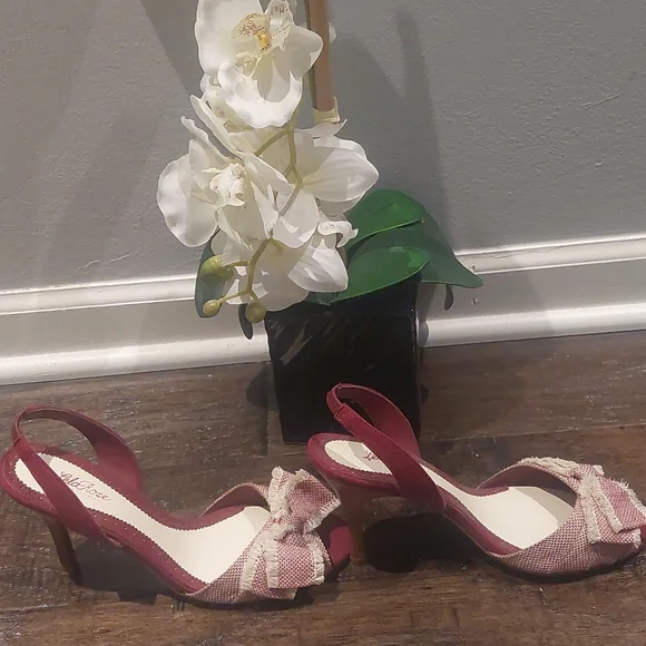 💫❣️MARK DOWN❣️💫cute maroon bow shoes - Picture 7 of 10
